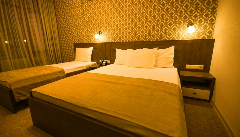 هتل اولد گاردن باتومی